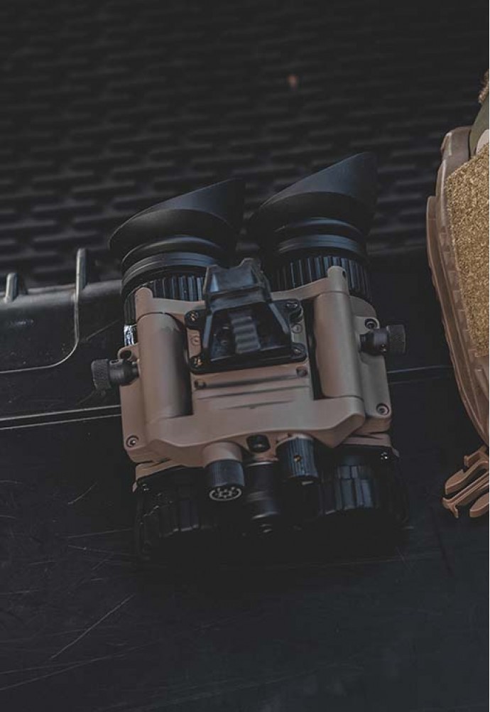 How Do Binoculars Work?
