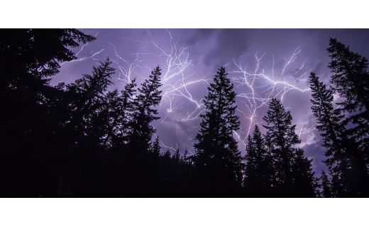 How Do Night Vision and Thermal Imaging Perform in Snowstorms?